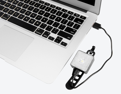 Габарит передний Gaciron W08J USB 80 люмен